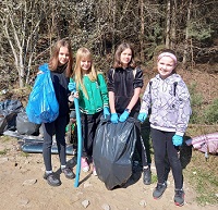 Na zdjęciu znajdują się uczennice klasy IV